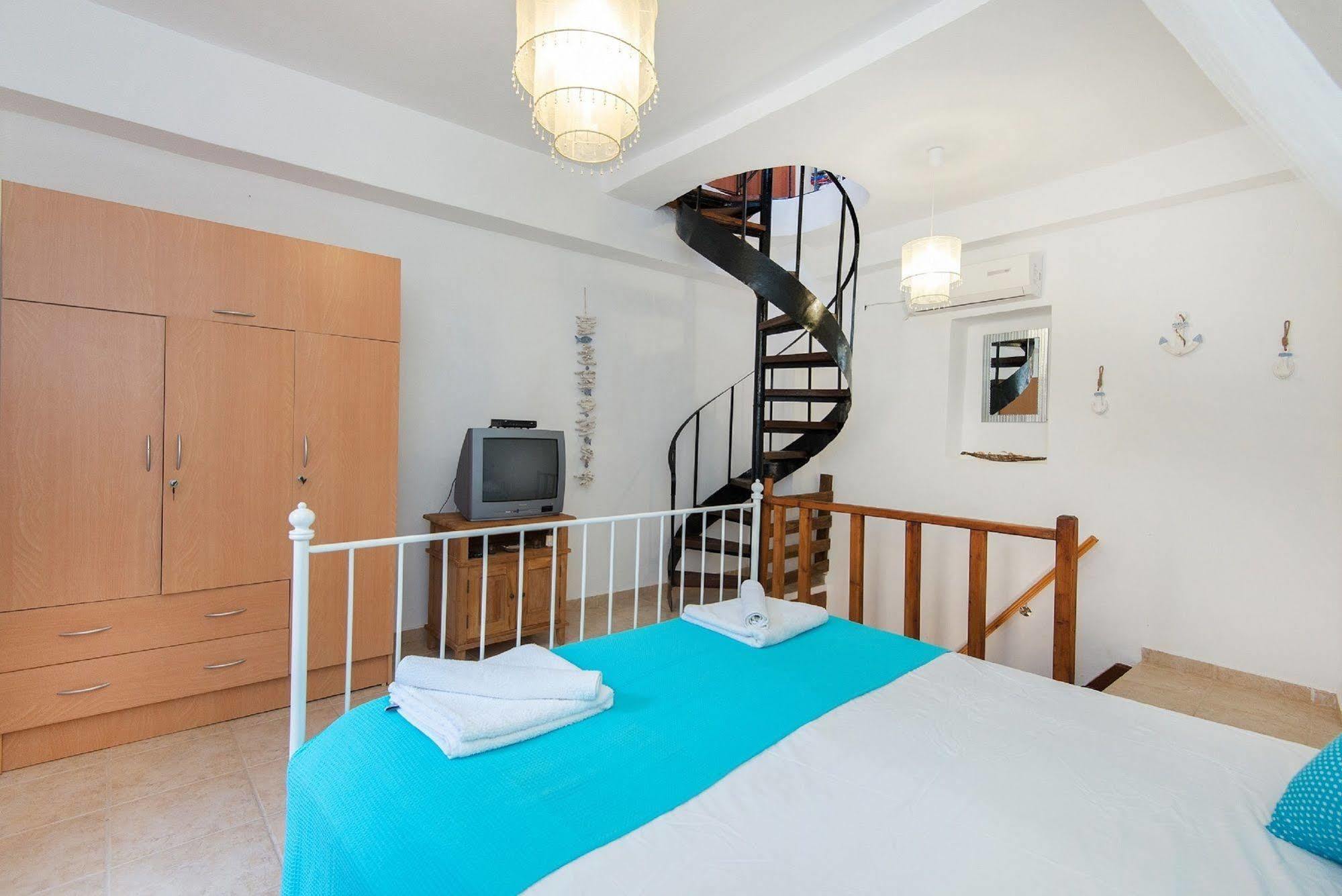 Rhodes City Old Town Roloi Houseヴィラ エクステリア 写真
